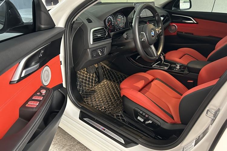 Used BMW 1 Series 2022 125i M Sport Night Edition Interior 4