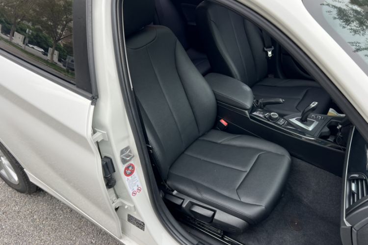 Used BMW 1 Series 2013 Revised 116i Urban Edition Interior 8