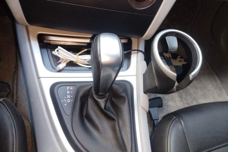 Used BMW 1 Series 2008 120i automatic transmission Gear Lever
