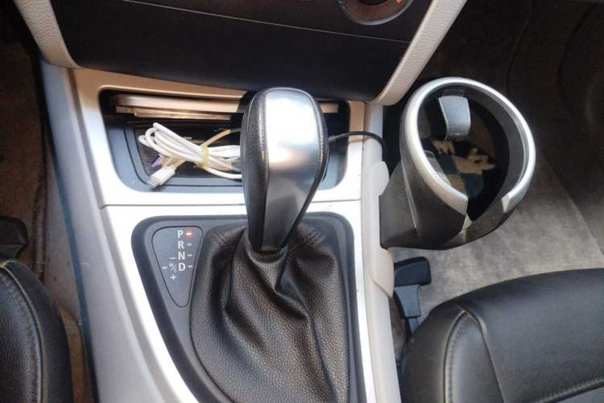 Used BMW 1 Series 2008 120i automatic transmission Gear Lever