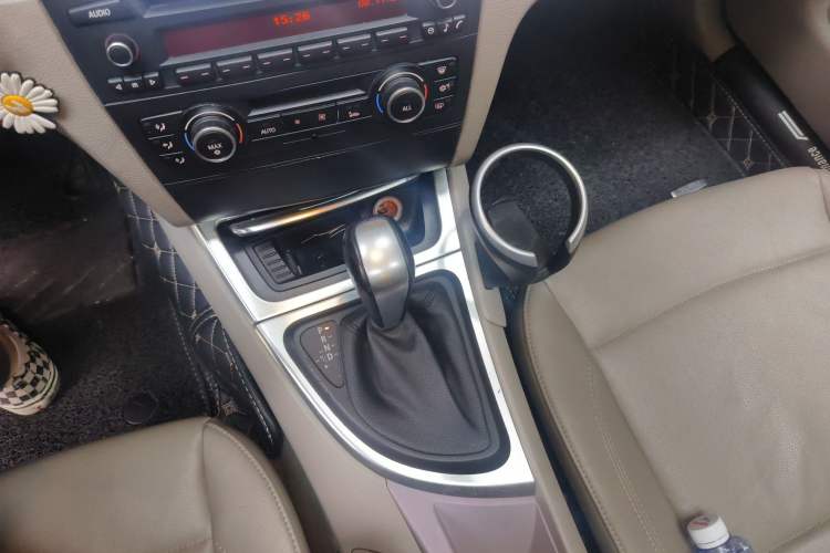 Used BMW 1 Series 2008 130i automatic transmission Gear Lever
