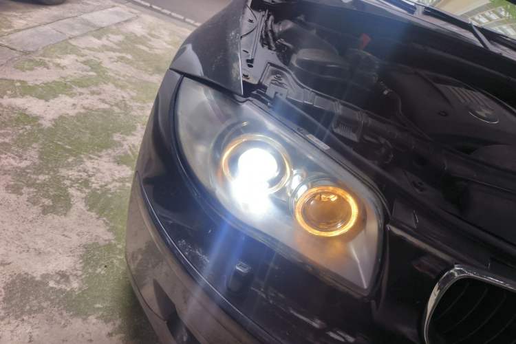 Used BMW 1 Series 2008 130i automatic transmission Right Front Headlight