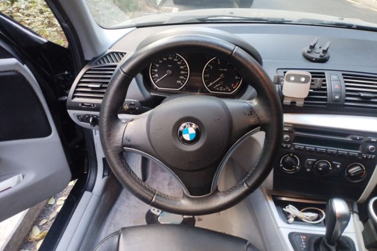 Used BMW 1 Series 2008 120i automatic transmission Steering Wheel