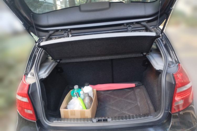 Used BMW 1 Series 2008 120i automatic transmission Trunk