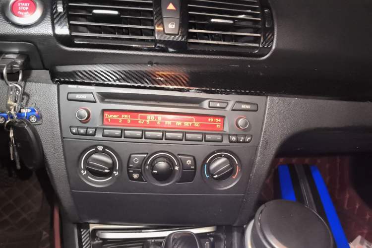 Used BMW 1 Series 2008 120i automatic transmission Audio And AC Panel