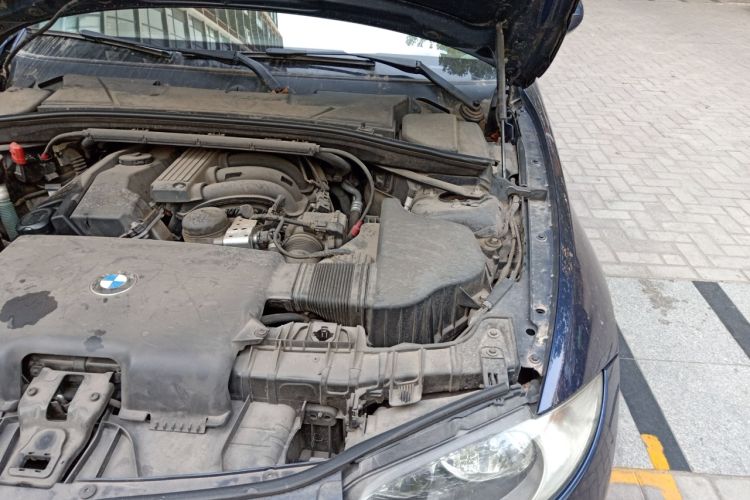 Used BMW 1 Series 2008 120i automatic transmission Engine Bay Left
