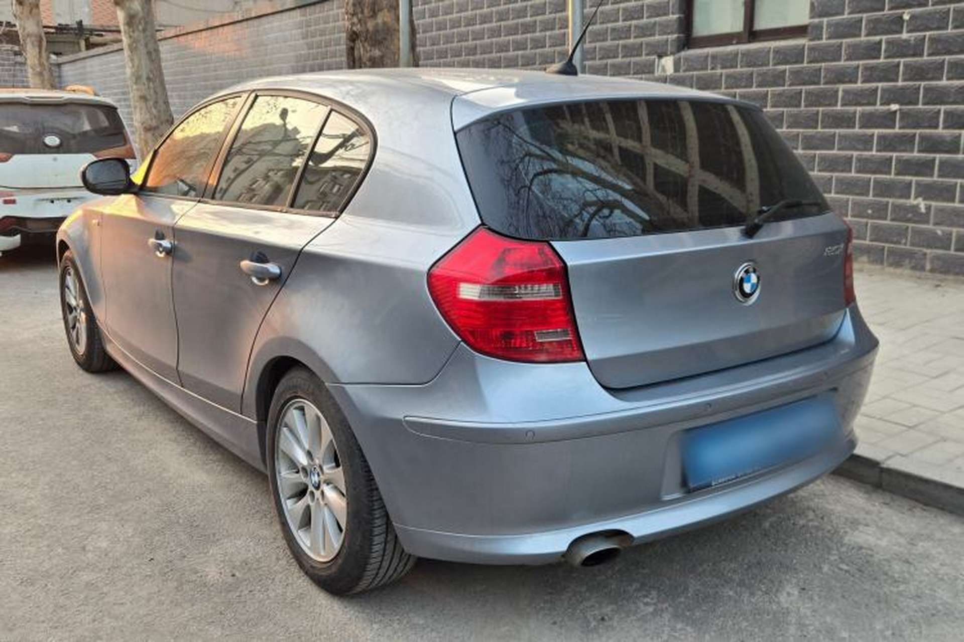 Used BMW 1 Series 2008 120i automatic transmission Exterior 8