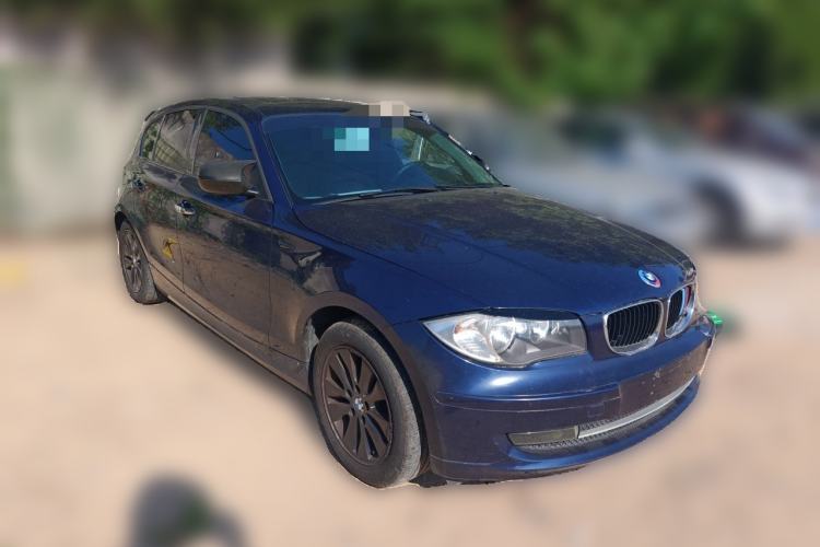 Used BMW 1 Series 2008 120i automatic transmission Front Right 45 Deg