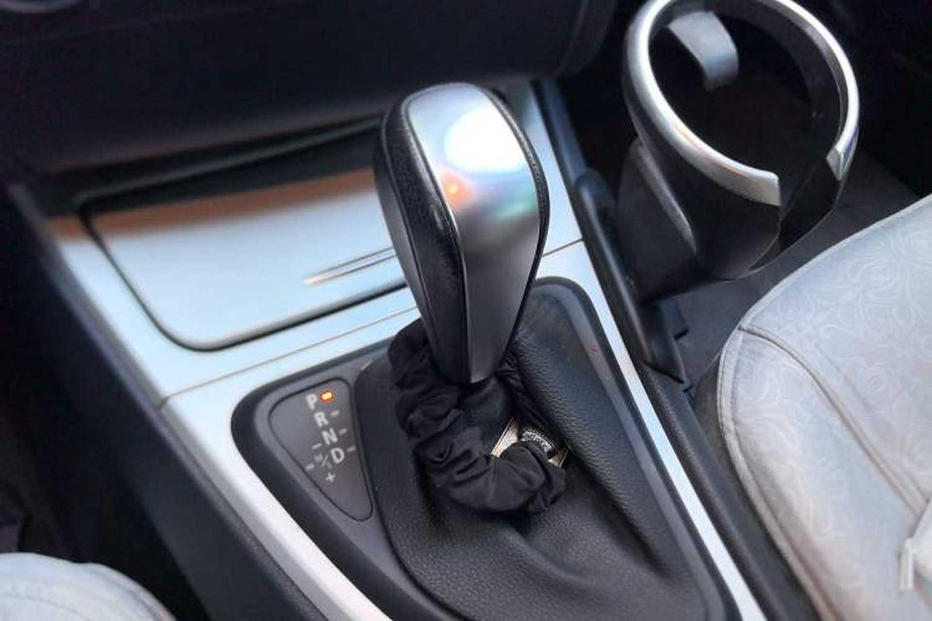 Used BMW 1 Series 2008 120i automatic transmission Gear Lever