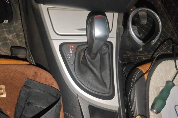 Used BMW 1 Series 2008 120i automatic transmission Gear Lever
