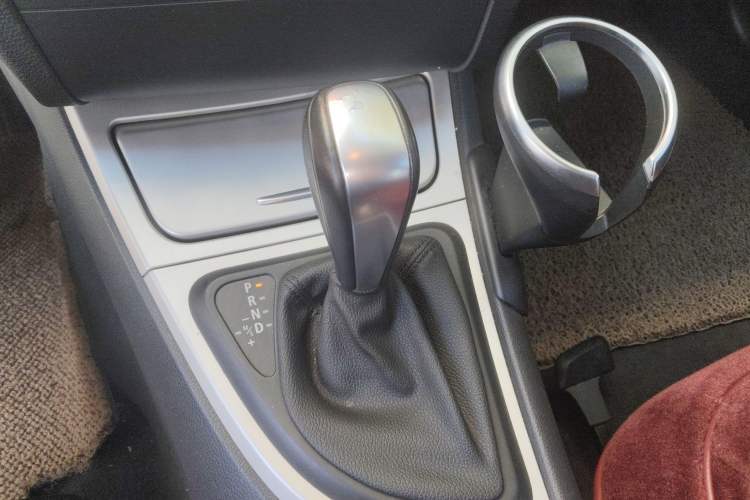 Used BMW 1 Series 2008 120i automatic transmission Gear Lever