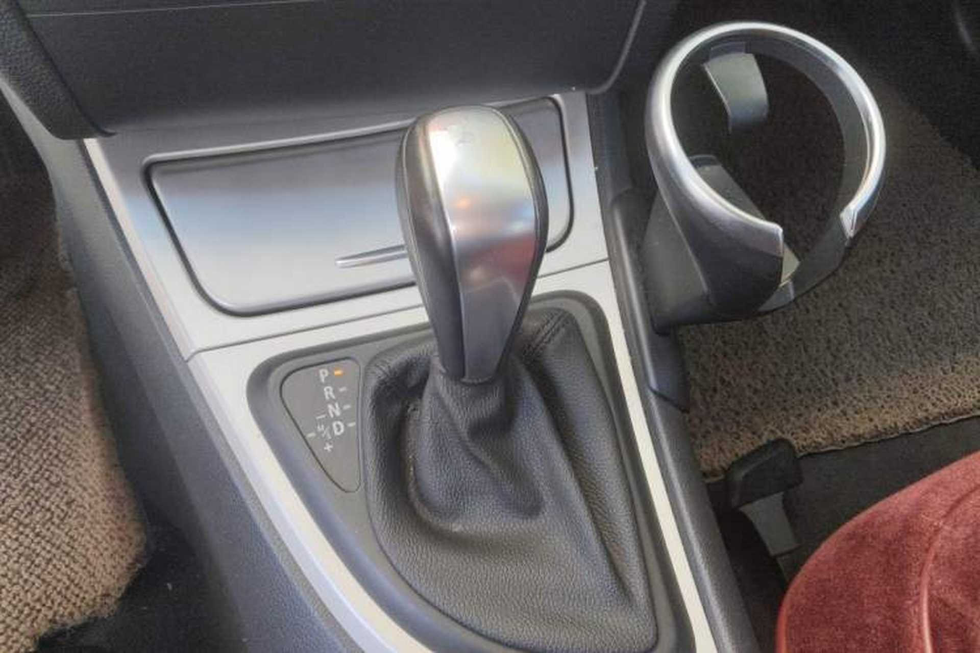 Used BMW 1 Series 2008 120i automatic transmission Gear Lever