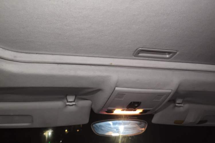 Used BMW 1 Series 2008 120i automatic transmission Headliner