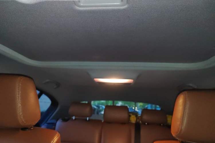 Used BMW 1 Series 2008 120i automatic transmission Headliner