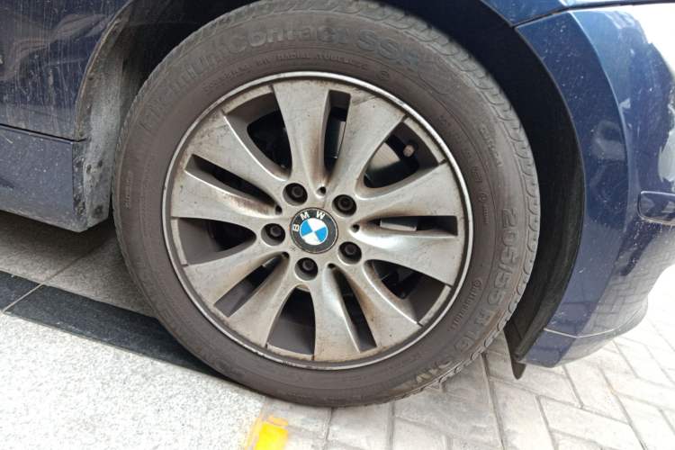 Used BMW 1 Series 2008 120i automatic transmission Right Front Wheel Hub