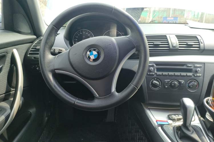 Used BMW 1 Series 2008 120i automatic transmission Steering Wheel