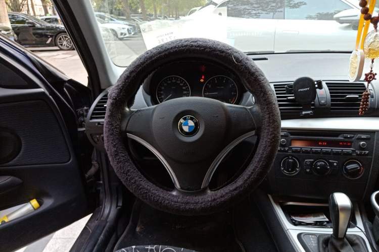 Used BMW 1 Series 2008 120i automatic transmission Steering Wheel