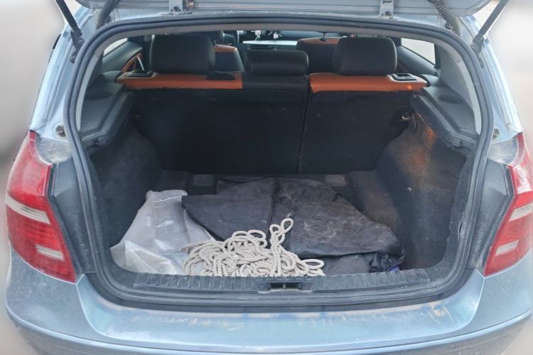 Used BMW 1 Series 2008 120i automatic transmission Trunk