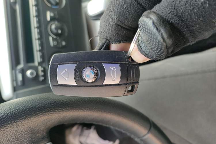 Used BMW 1 Series 2008 120i automatic transmission Vehicle Key