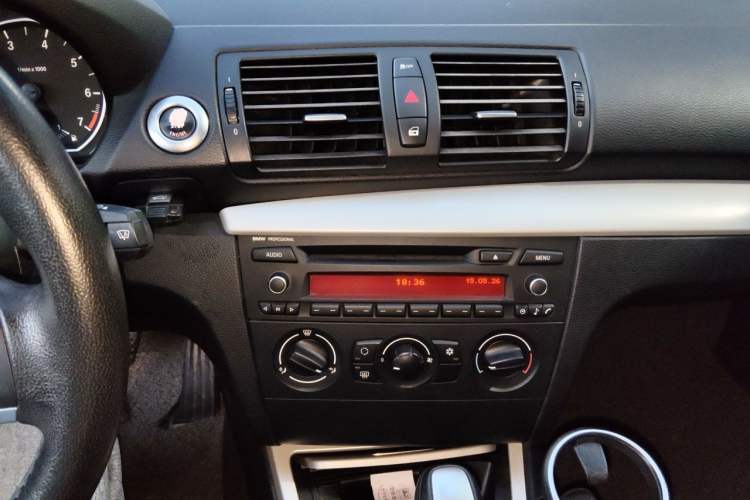 Used BMW 1 Series 2008 120i automatic transmission Audio And AC Panel