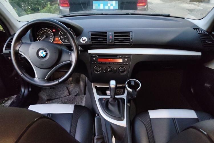 Used BMW 1 Series 2008 120i automatic transmission Center Console