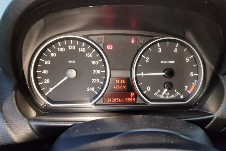 Used BMW 1 Series 2008 120i automatic transmission Instrument Cluster