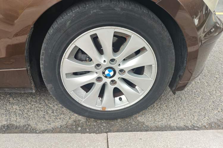 Used BMW 1 Series 2008 120i automatic transmission Right Front Wheel Hub