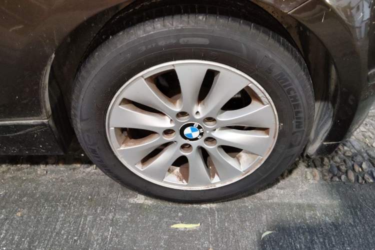 Used BMW 1 Series 2008 120i automatic transmission Right Front Wheel Hub