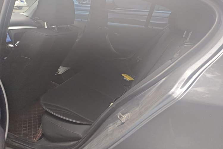 Used BMW 1 Series 2008 120i automatic transmission Left Rear Seat