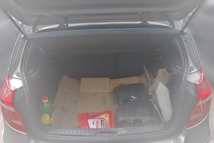 Used BMW 1 Series 2008 120i automatic transmission Trunk
