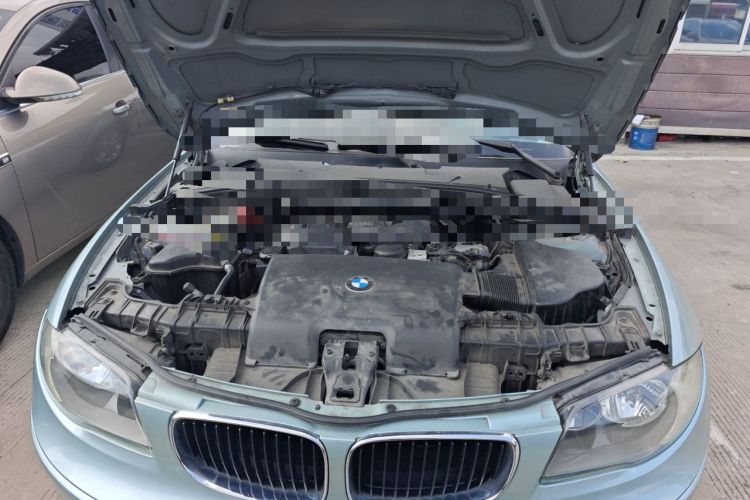 Used BMW 1 Series 2008 120i automatic transmission Engine Bay