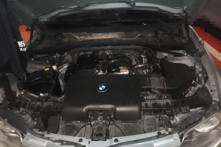 Used BMW 1 Series 2008 120i automatic transmission Engine Bay