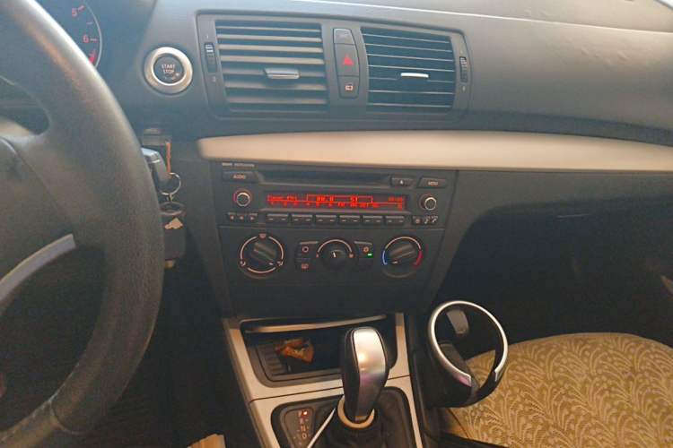 Used BMW 1 Series 2008 120i automatic transmission Audio And AC Panel
