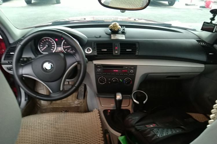 Used BMW 1 Series 2008 120i automatic transmission Center Console