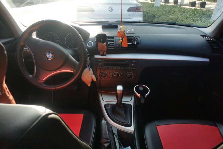 Used BMW 1 Series 2008 120i automatic transmission Center Console