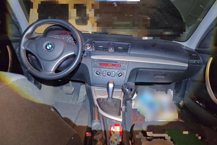 Used BMW 1 Series 2008 120i automatic transmission Center Console