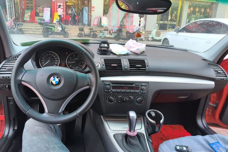 Used BMW 1 Series 2008 120i automatic transmission Center Console
