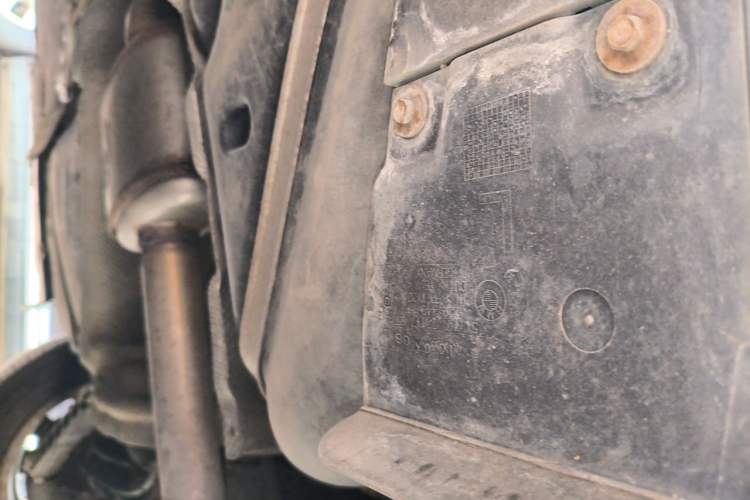 Used BMW 1 Series 2008 120i automatic transmission Chassis Rear Left