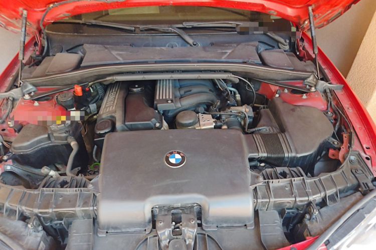 Used BMW 1 Series 2008 120i automatic transmission Engine Bay