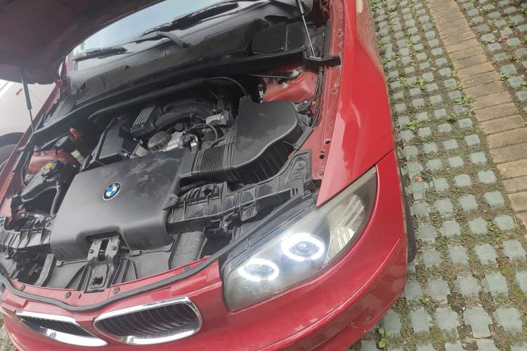 Used BMW 1 Series 2008 120i automatic transmission Engine Bay Left