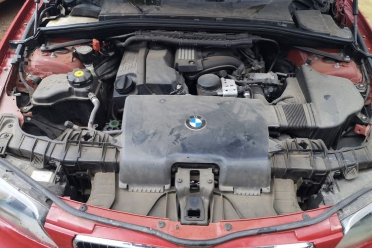 Used BMW 1 Series 2008 120i automatic transmission Engine Bay