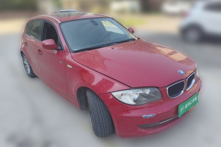 Used BMW 1 Series 2008 120i automatic transmission Front Right 45 Deg