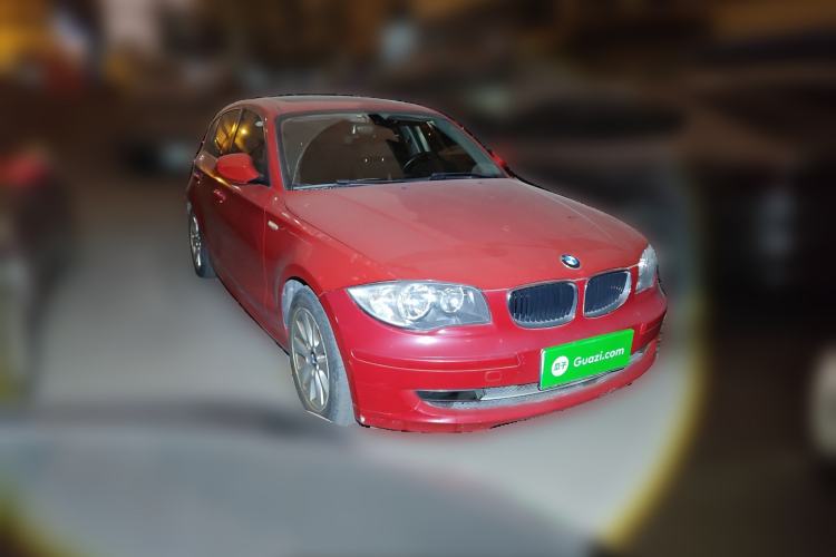 Used BMW 1 Series 2008 120i automatic transmission Front Right 45 Deg