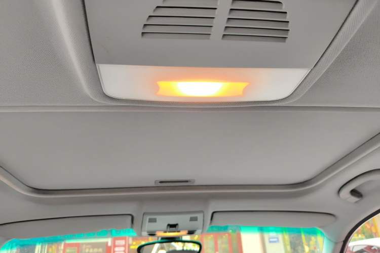 Used BMW 1 Series 2008 120i automatic transmission Headliner