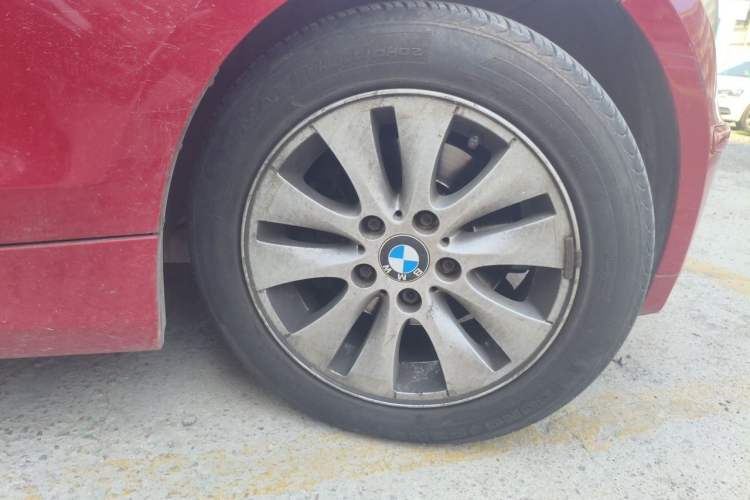 Used BMW 1 Series 2008 120i automatic transmission Right Front Wheel Hub