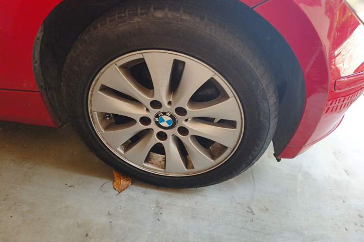 Used BMW 1 Series 2008 120i automatic transmission Right Front Wheel Hub