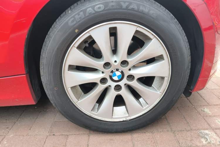 Used BMW 1 Series 2008 120i automatic transmission Right Front Wheel Hub