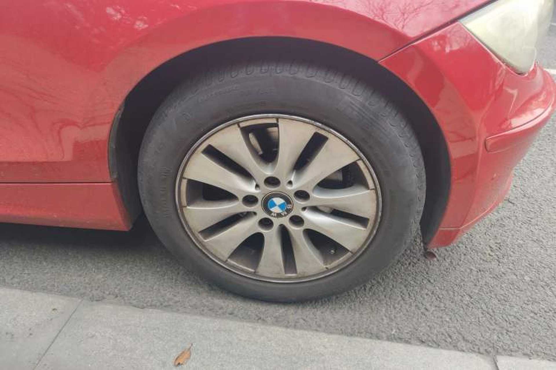Used BMW 1 Series 2008 120i automatic transmission Right Front Wheel Hub