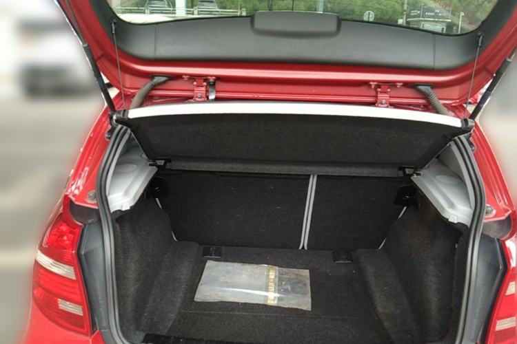 Used BMW 1 Series 2008 120i automatic transmission Trunk