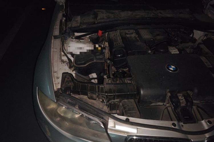 Used BMW 1 Series 2008 120i automatic transmission Engine Bay Right